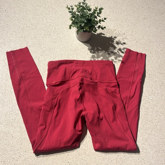 Lululemon Sz 4 Fast & Free 7/8 Tight II *Nulux 25" in Violet Red (dark hot pink) - Picture 11 of 16